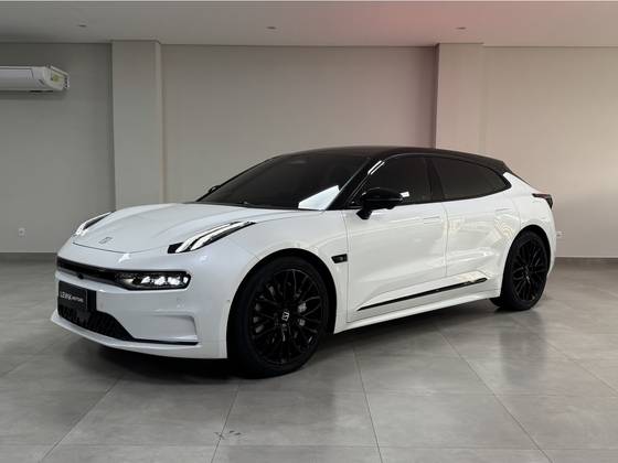 ZEEKR 001 100 KW ELÉTRICO FLAGSHIP AWD ZEEKR 001 100 KW ELÉTRICO FLAGSHIP AWD